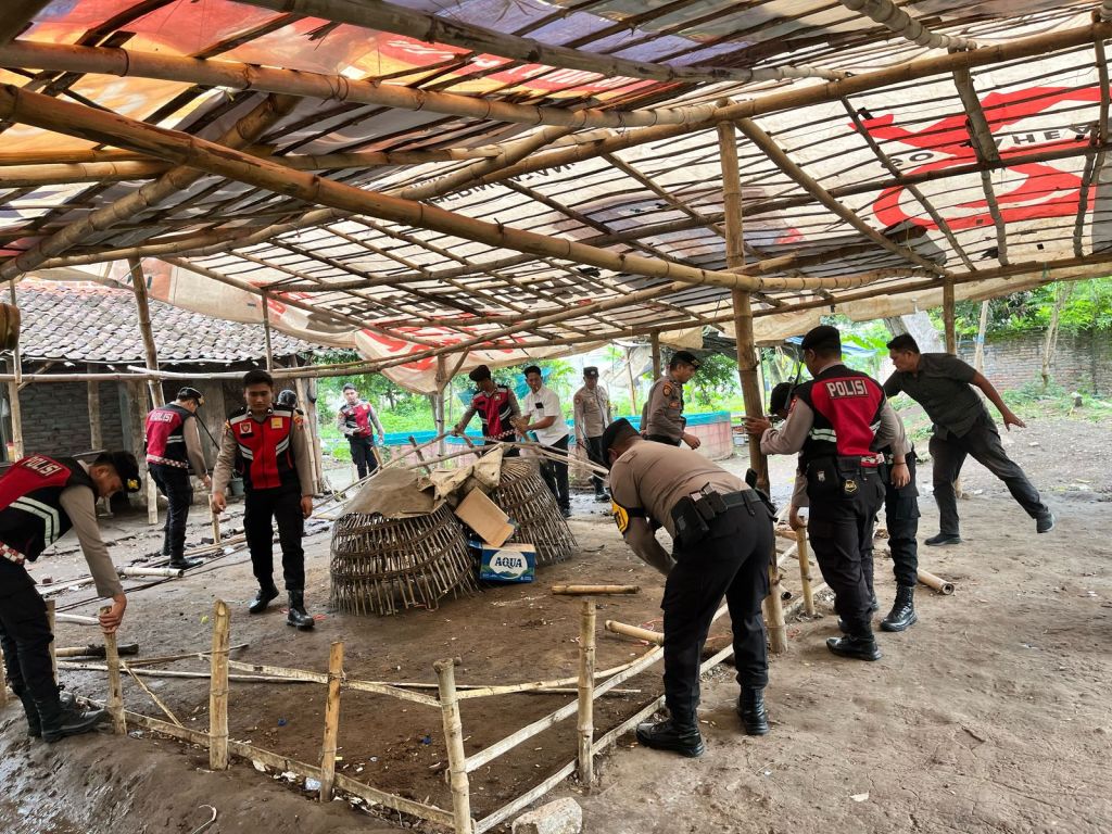 Arena Judi Sabung Ayam di Kutorejo, Mojokerto Dibongkar Polisi