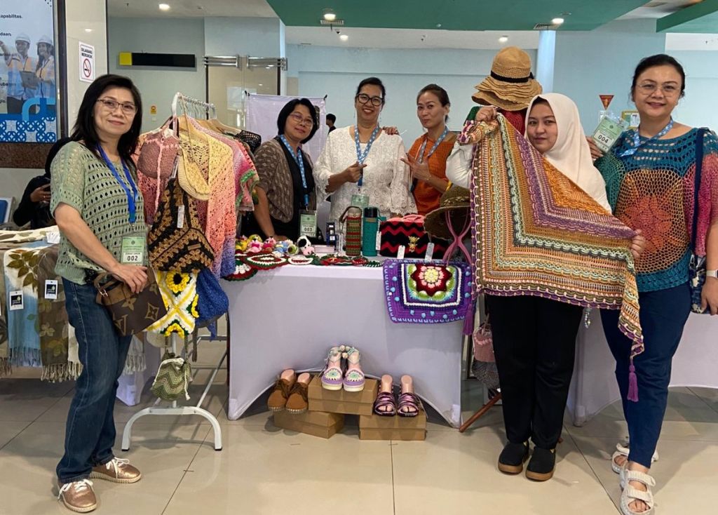 Mengenal Komunitas Merajut WEYOUNG, Pecinta Fashion Wajib Tahu