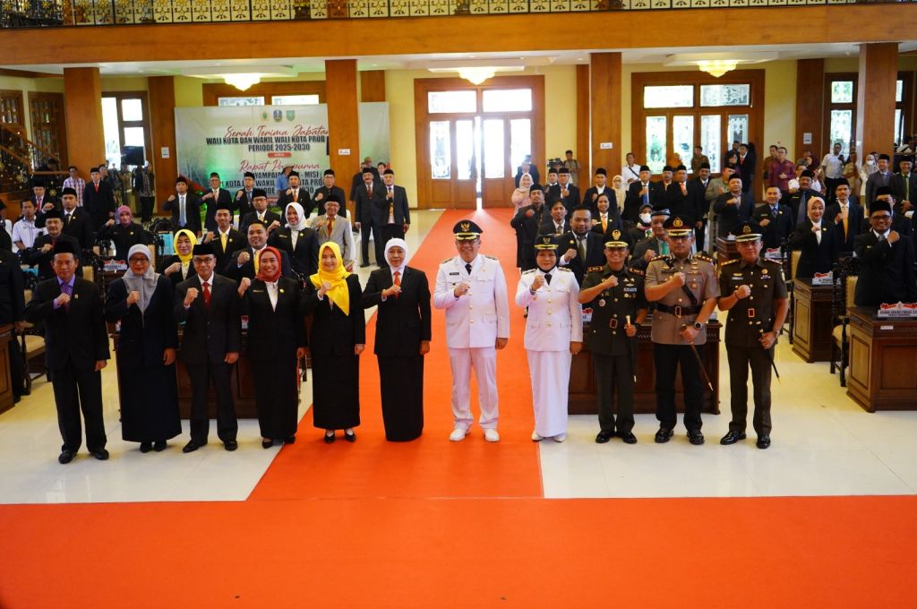 Ratusan Personel Polres Probolinggo Kota Amankan Sertijab Wali Kota dan Wawali