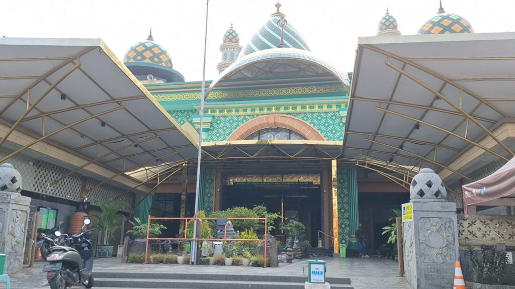 Melihat Masjid Agung Al Fattah Kota Mojokerto yang Berusia 148 Tahun