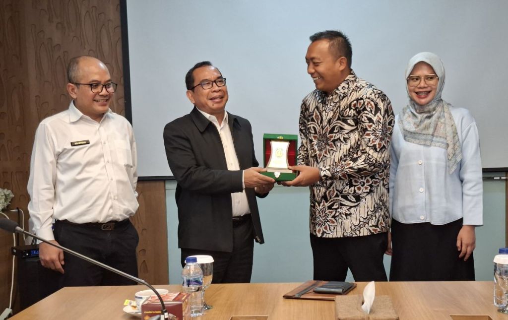 Mas Rio Jadikan Perpustakaan Situbondo sebagai Game Changer