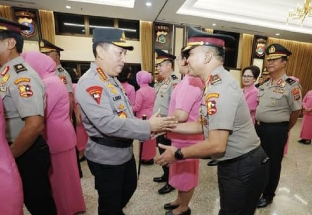 Dekananto Eko Purwono, Polisi Pemersatu Suporter Sepakbola yang Kini Pecah Bintang