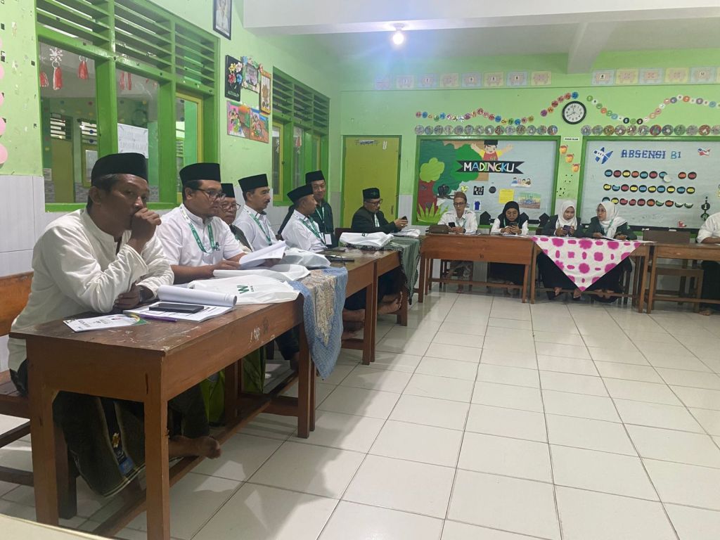 NUConomic" berbasis tiga pilar pemberdayaan ekonomi warga NU ala "Nahdlatut Tujjar"