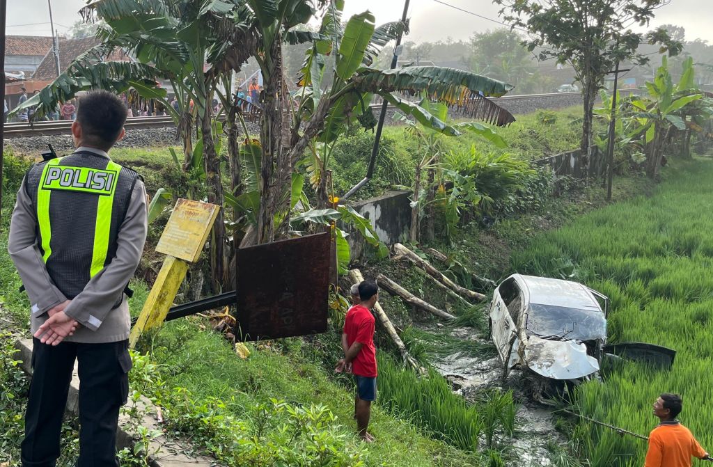 Balia Dua Tahun Tak Tertolog Usai Mobil Itu Tertabrak KA Argo Bromo di Grobogan