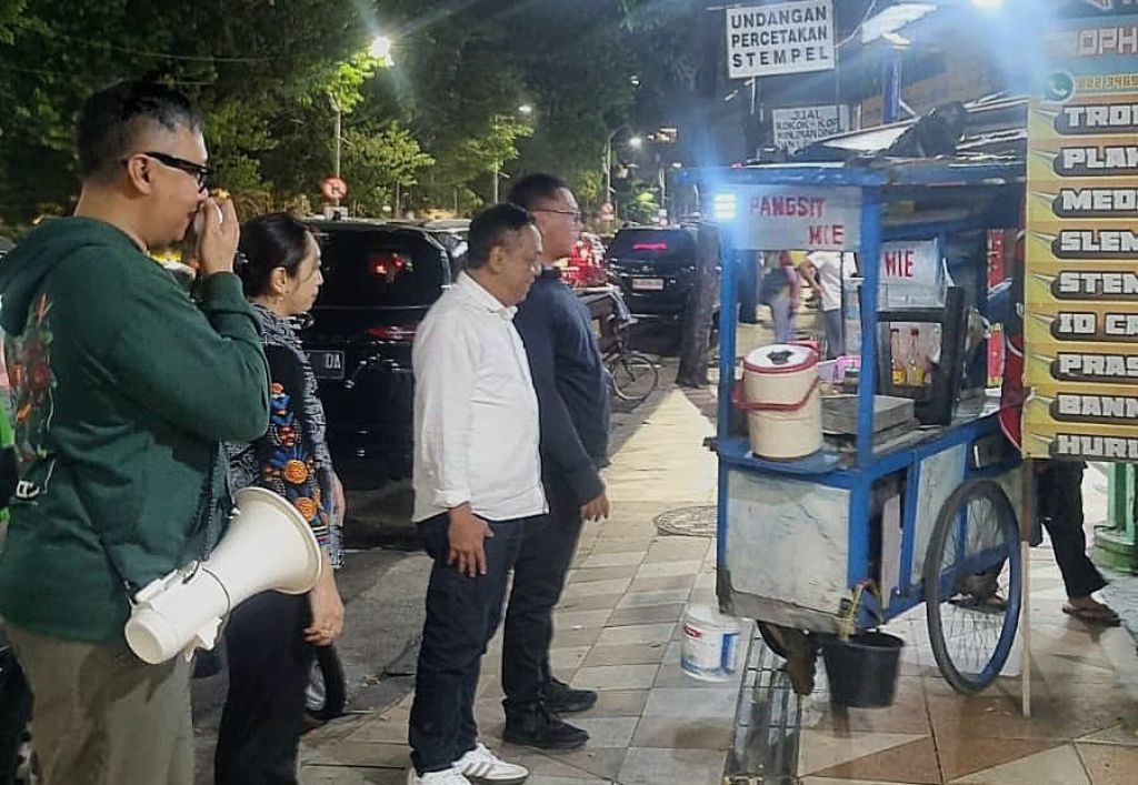 Anas Karno Minta Trotoar Dikembalikan Sepenuhnya Untuk Pejalan Kaki