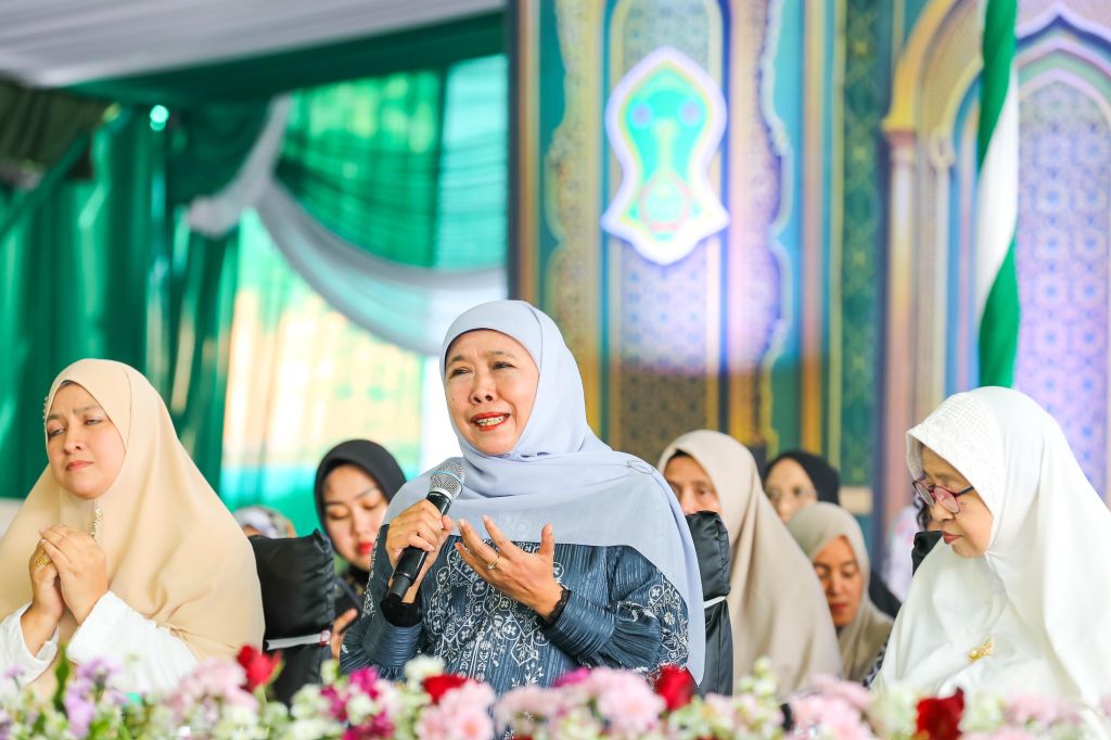Khofifah Ajak Jamaah Tijaniyah Perkuat Takwa Hadapi Tantangan Zaman