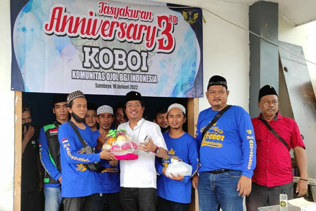Anniversary Ke-tiga, Koboi Berbagi Santunan dengan Anak Yatim