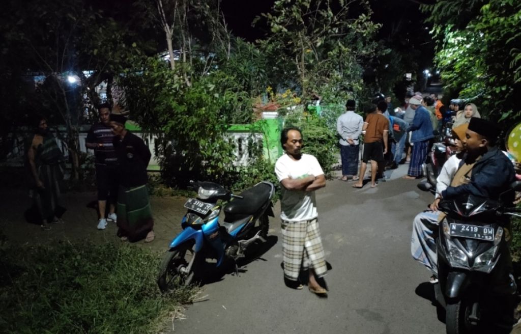 Pembegal Sopir Taksi Online di Probolinggo Tinggalkan 2 Pasang Sandal