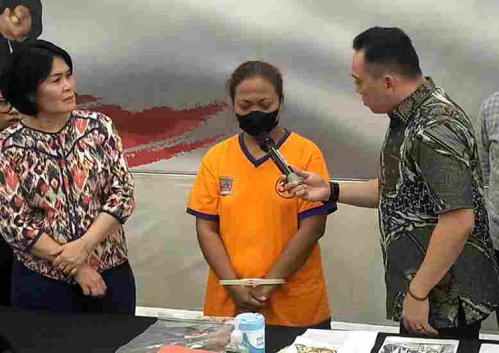 Istri Bacok Suaminya di Surabaya, Polisi : Terbelit Hutang, Tertekan dan Halusinasi