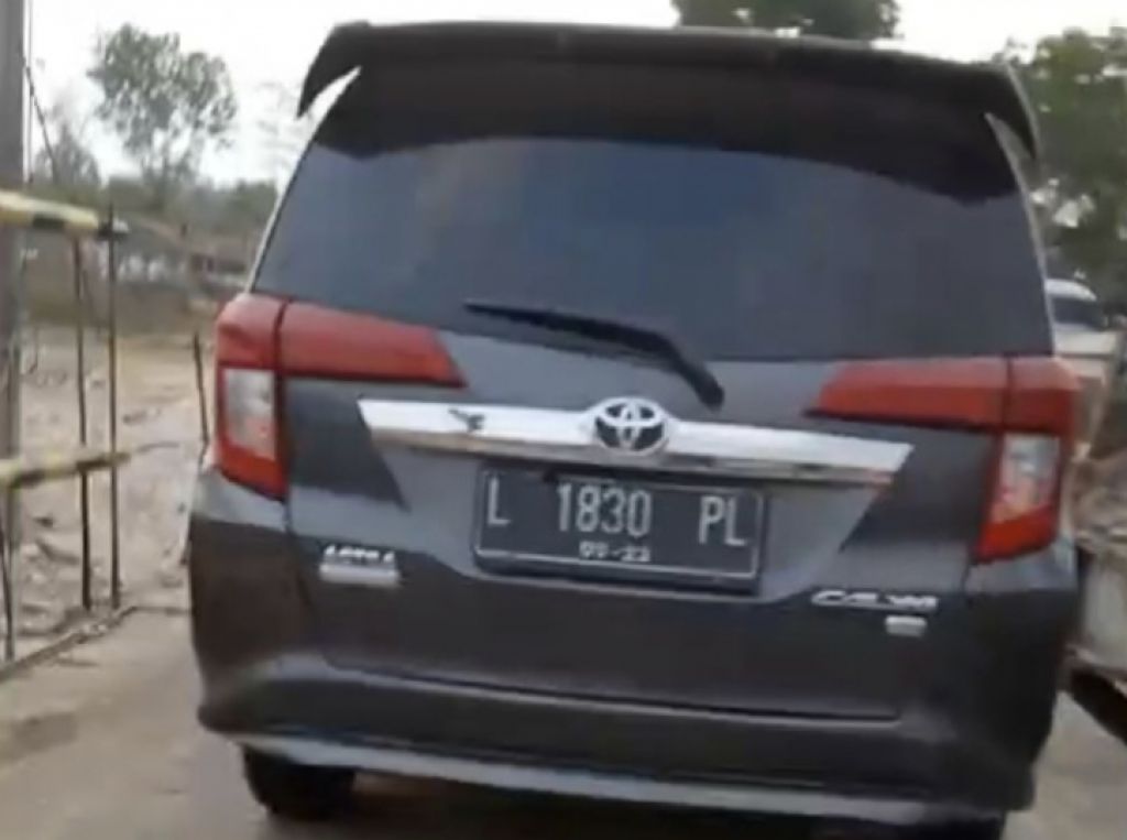 Penampakan Mobil Diduga Jadi Sarana Penganiaya Wanita di Surabaya Gegara Tolak Aborsi
