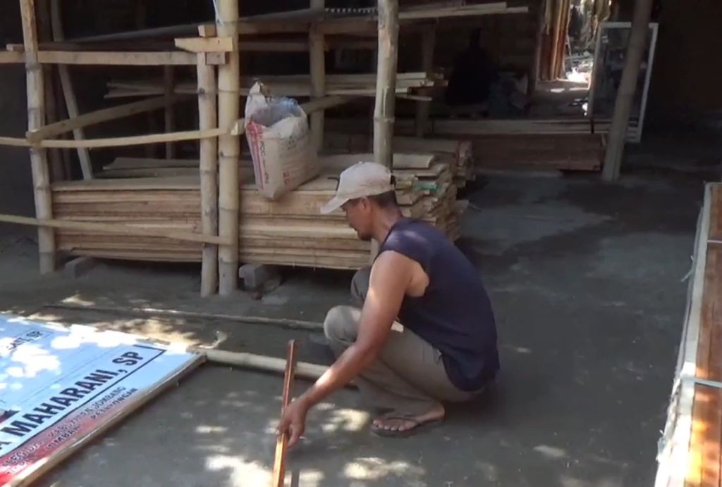 Penjual Bambu di Jombang Kebanjiran Pesanan, Berkah Tahun Politik