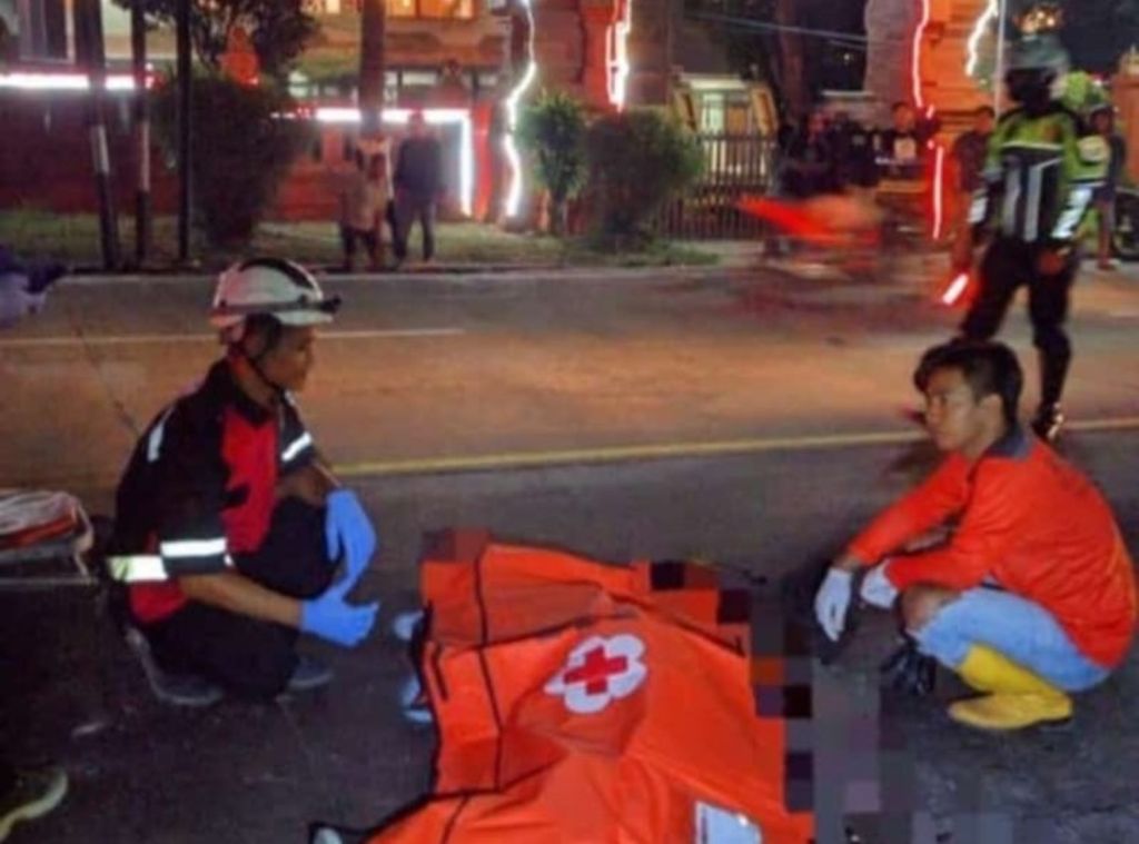 Pengendara Motor di Mojokerto Tewas Tertabrak Truk
