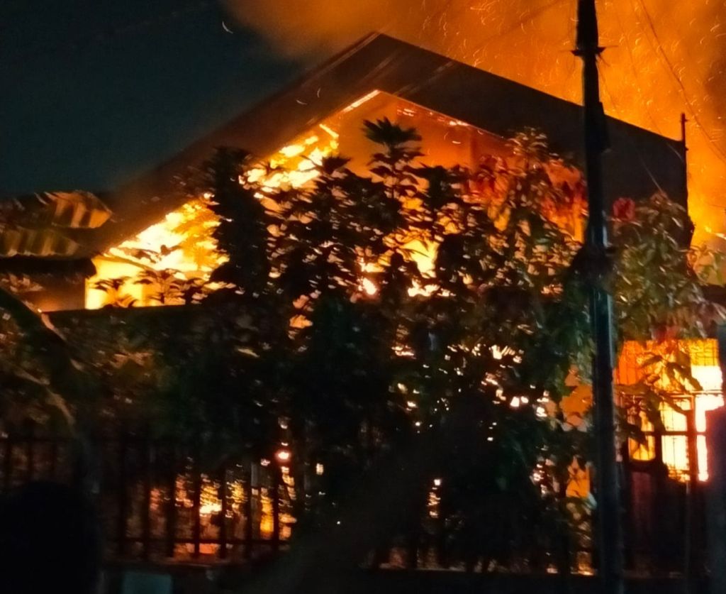 Kakak Beradik Tewas Dalam Kebakaran Rumah Elite di Surabaya, Pernah jadi Pasien RSAL karena Gangguan Mental
