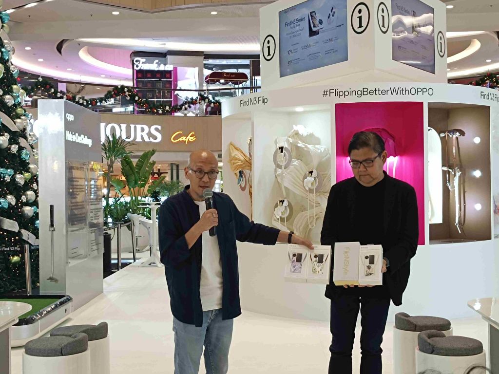 Ada Nicholas Saputra di Akhir Roadshow Pop Up Store Event OPPO Indonesia