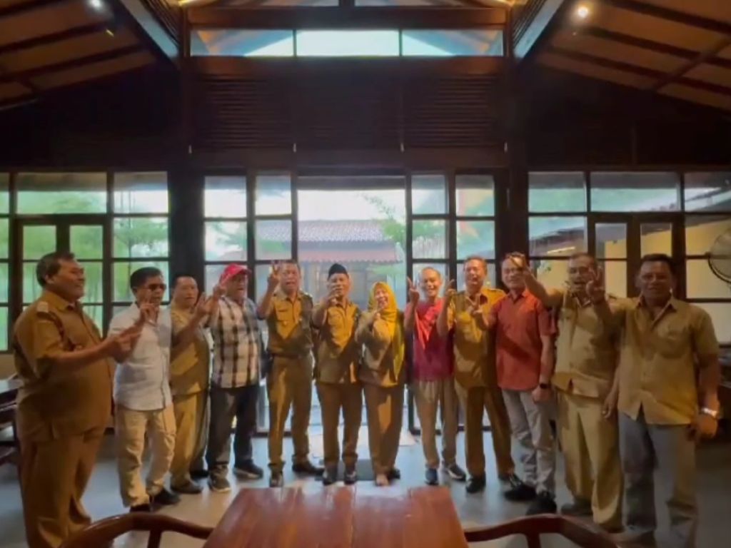 Viral Video 12 Kades Deklarasi Dukung Paslon, Warga Lapor ke Bawaslu Sidoarjo
