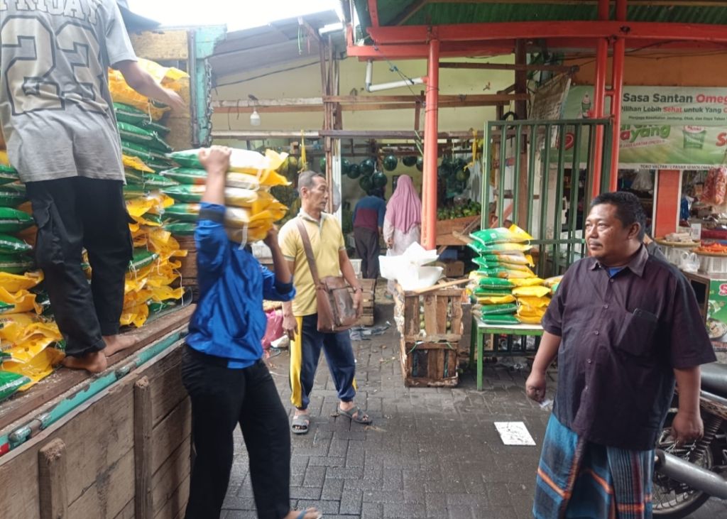 KSDR Surabaya Digelontor Beras 4,5 Ton untuk Operasi Pasar Murah