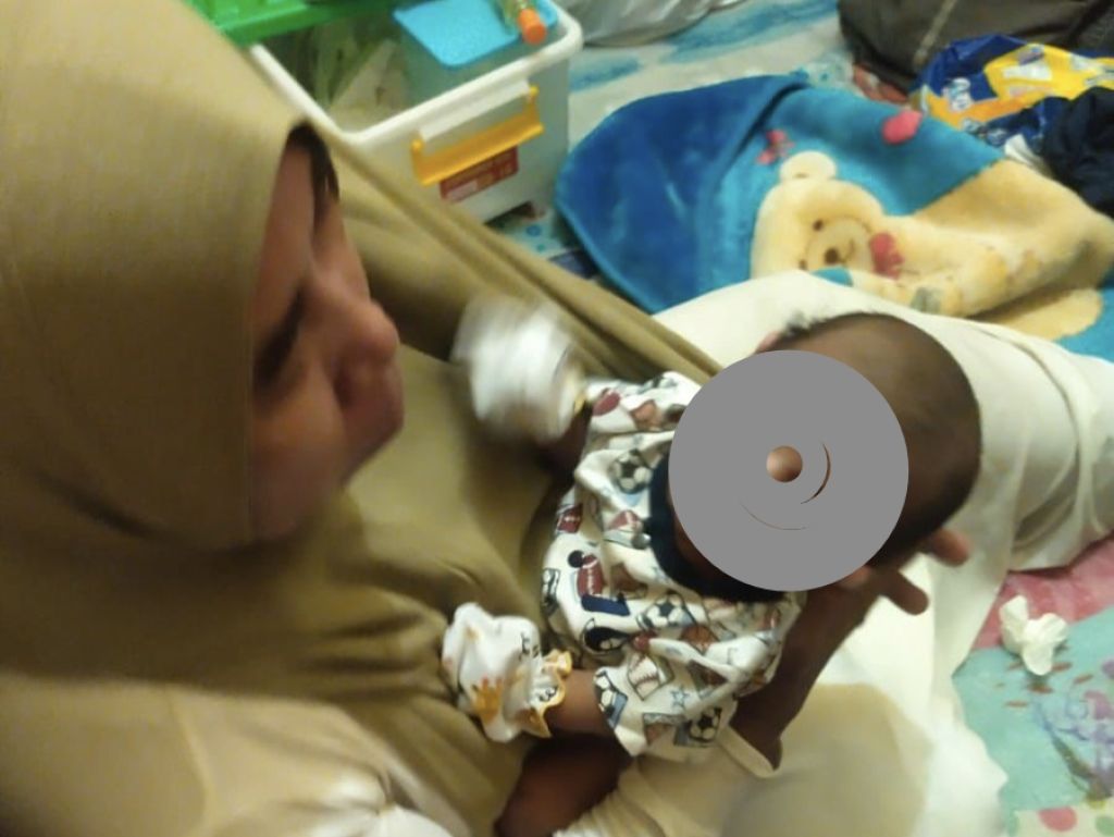 Bayi Ditemukan dalam Bak Sampah di Surabaya, Pembuang Tinggalkan Sepucuk Surat