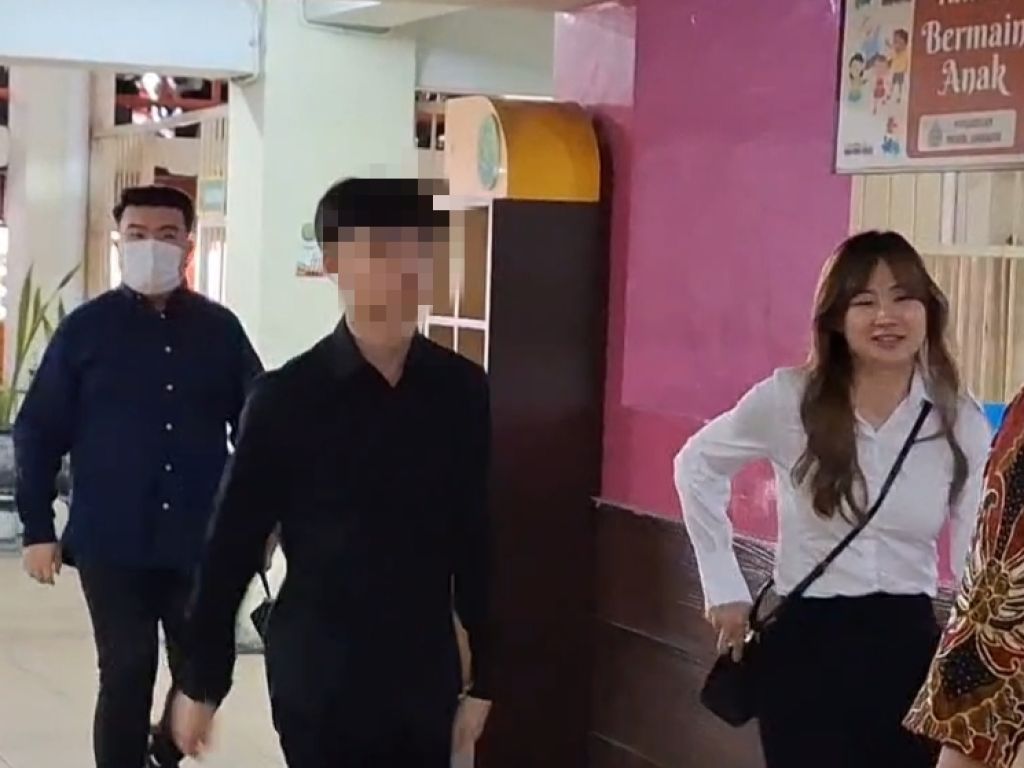 Sidang Perundungan Siswa SMAK Gloria 2 Surabaya, Anak Ivan Sugiamto Jadi Saksi