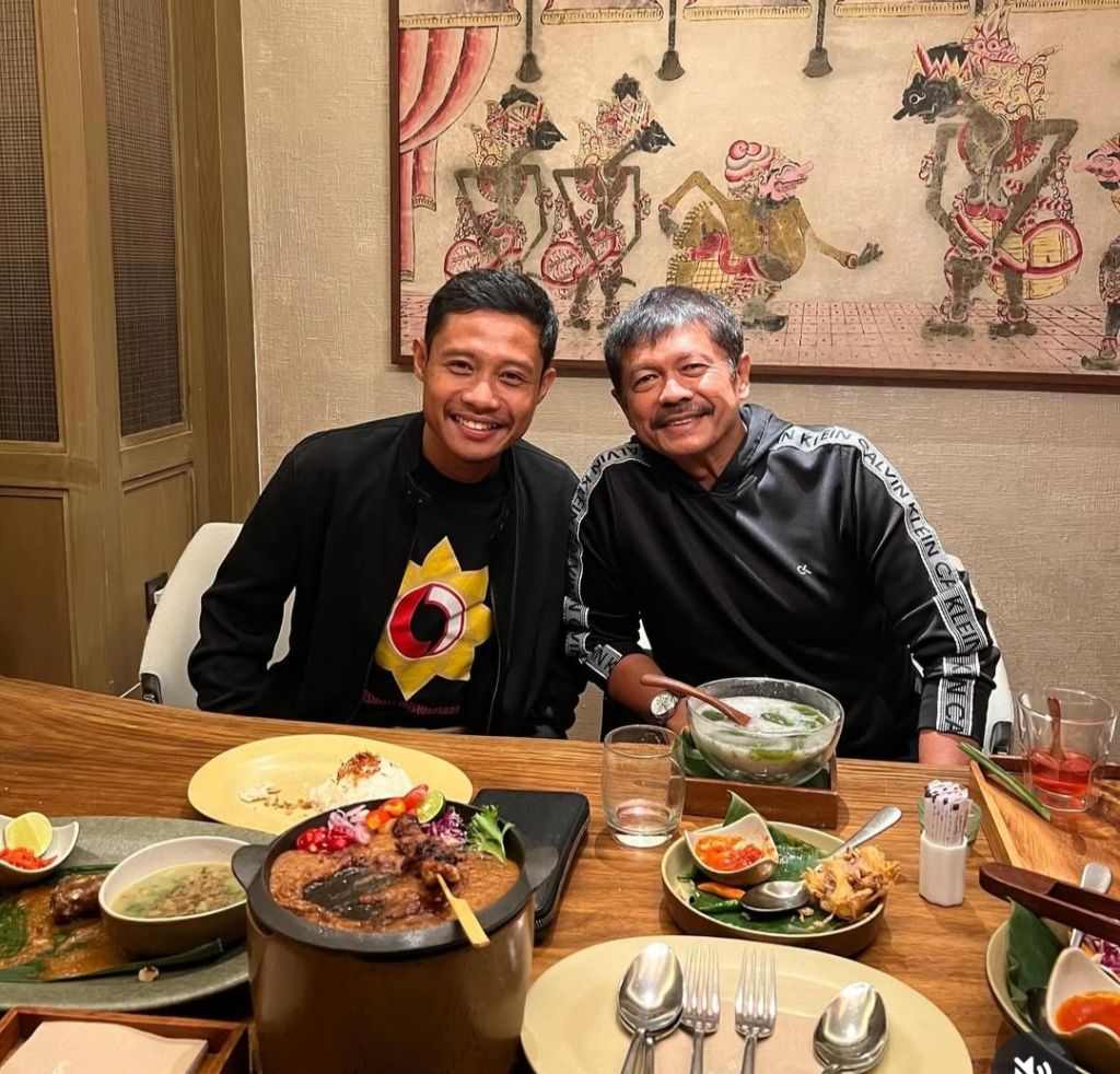 Obrolan Berkualitas di Meja Makan antara Evan Dimas dan Indra Sjafri