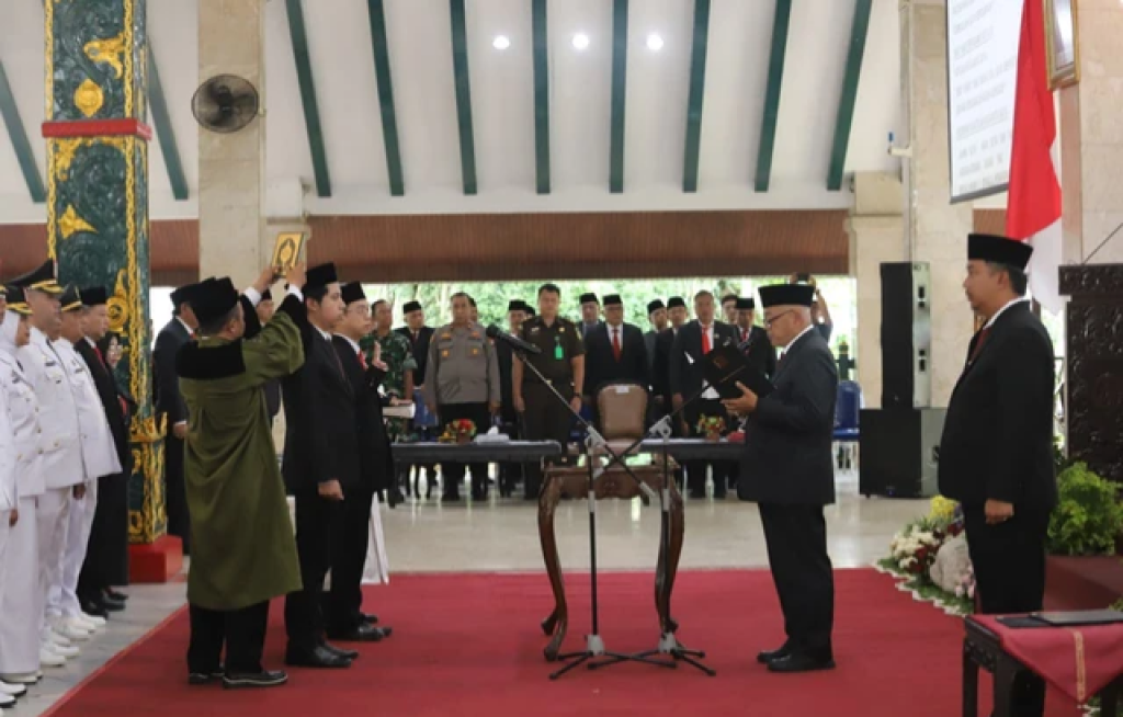 Bupati Malang Lantik 447 Pejabat, Anak Ikut Jabat Kadis Lingkungan Hidup