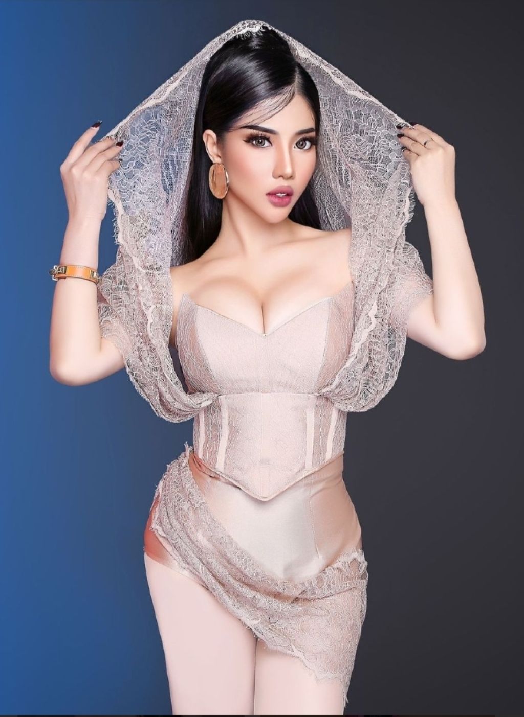 DJ Alena Cursh Rayakan Ulang Tahun Bersama Rekan Seprofesi di Surabaya