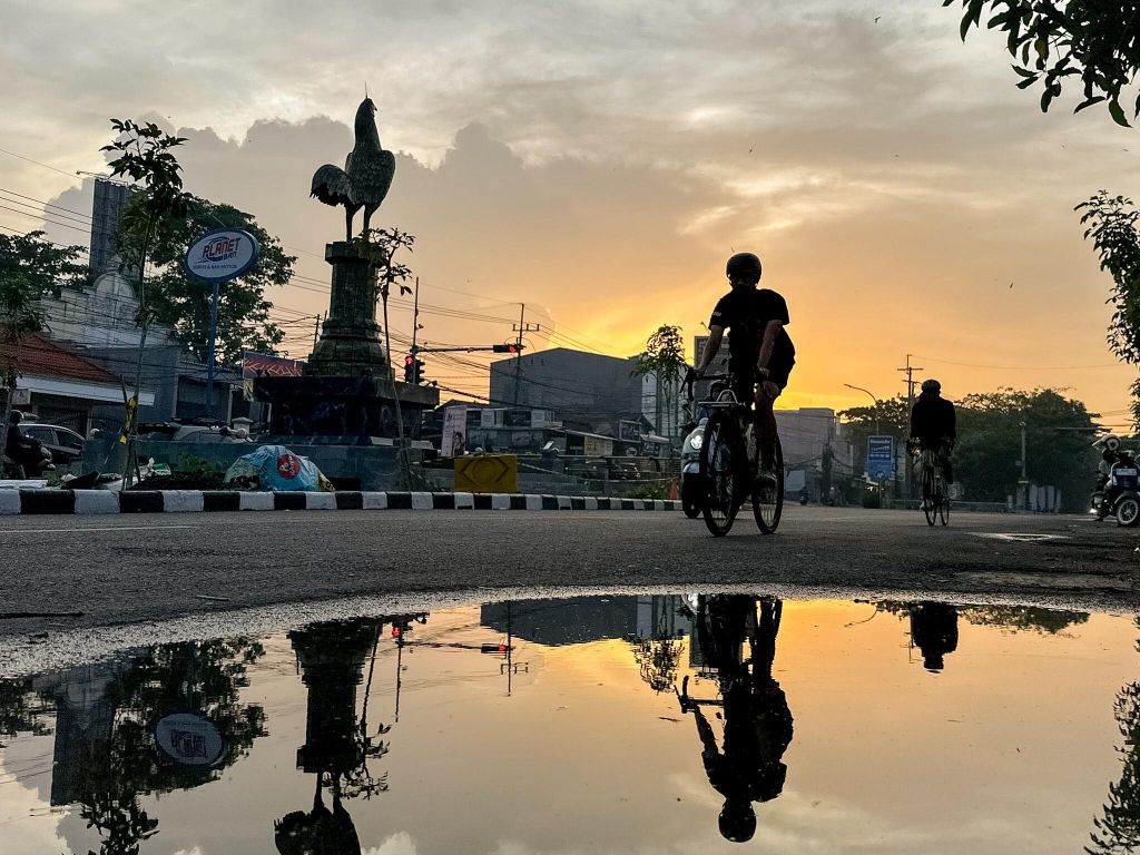 Patung Ayam Jago di Lidah Wetan, Simbol Perjuangan Cikal Bakal Surabaya