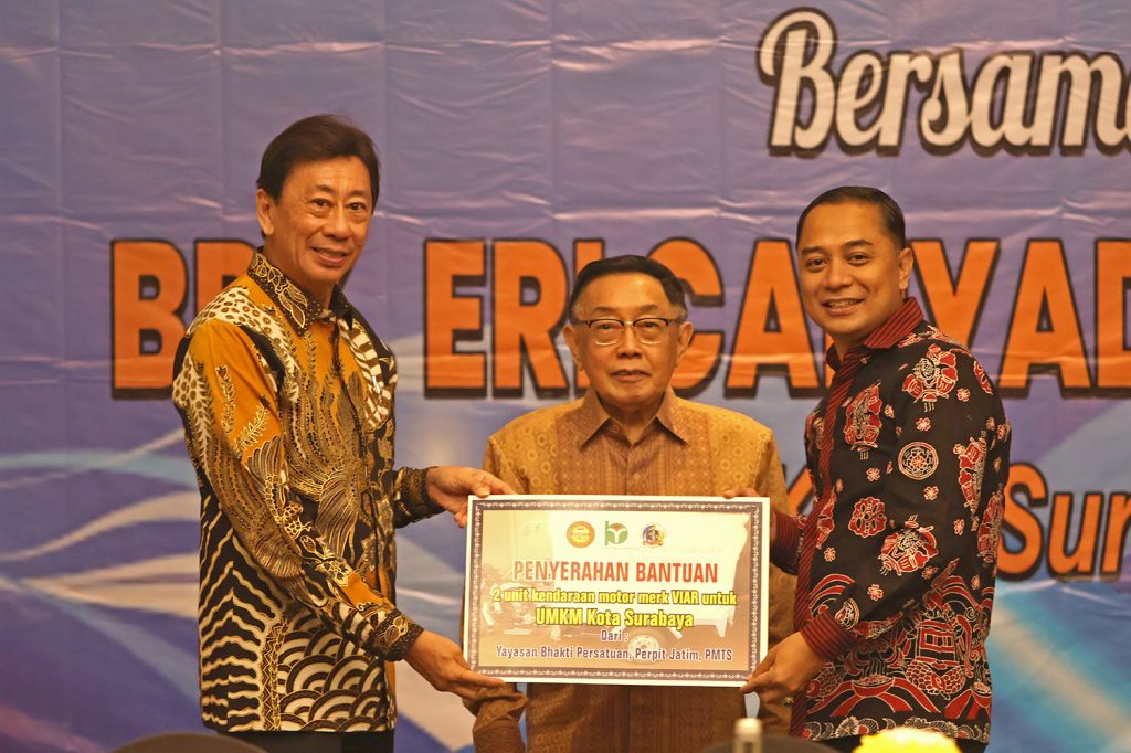 Surabaya Geber Program 1 Keluarga 1 Sarjana, Pengusaha Jadi Orang Tua Asuh