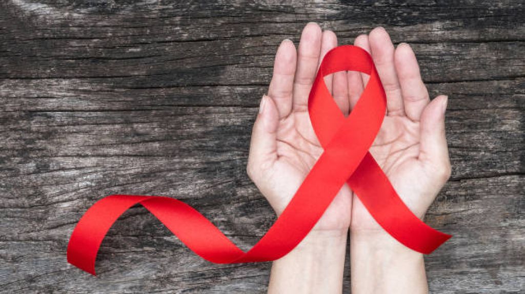 Kenali Tanda-Tanda Pengidap HIV, Begini Penularannya