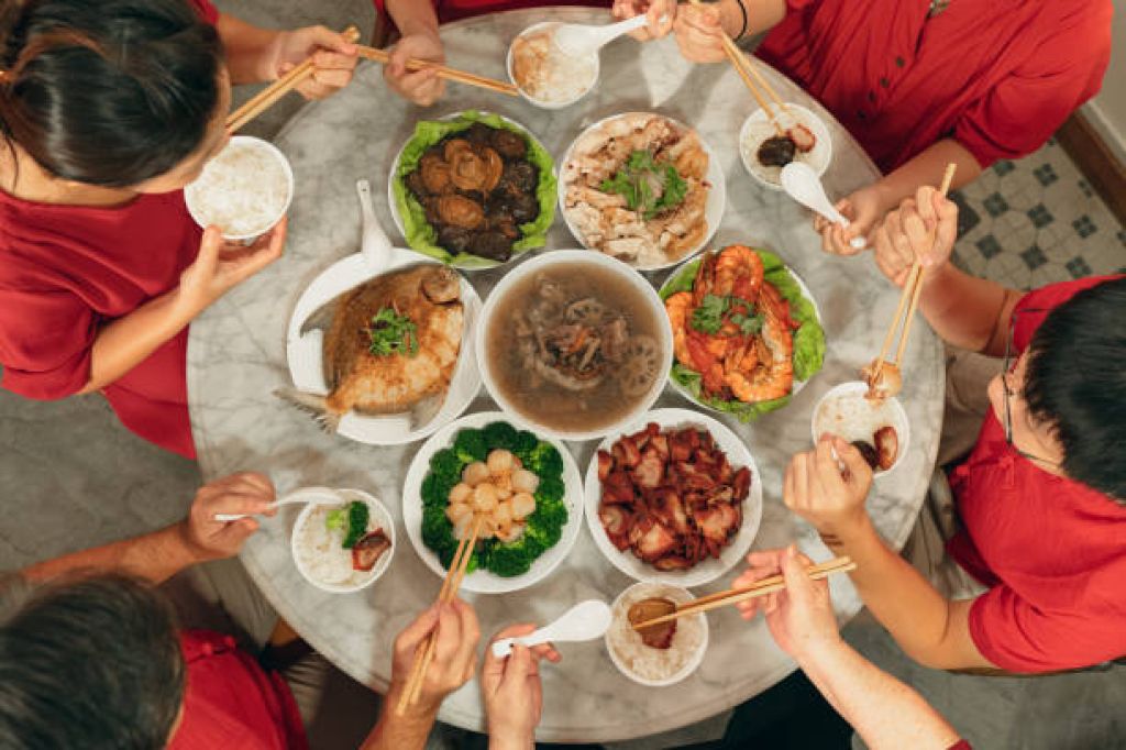 Diyakini Membawa Sial, 8 Makanan Ini Pantang Dihidangkan Saat Imlek