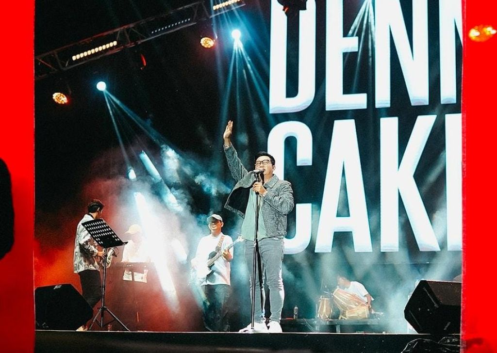 Jadwal Konser Denny Caknan Hingga Mobil Seruduk Gerobak Sampah