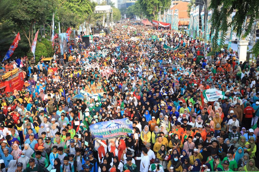 Jalan Santai HSN 2023 di Surabaya, Gus Yahya: Jihad Santri Jayakan Negeri