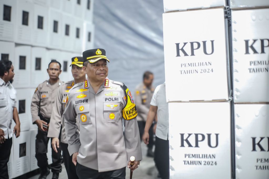 Kapolrestabes Surabaya Cek Kesiapan Logistik Pilkada 2024