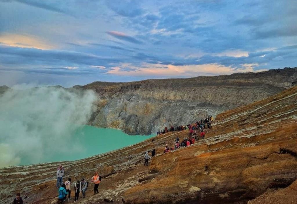 Taman Wisata Alam Kawah Ijen Ditutup Sementara Mulai 3 Januari 2024
