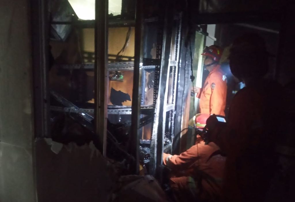 Kebakaran Terjadi di Rumah Sakit Mata Undaan Surabaya, Belasan Pasien Dievakuasi