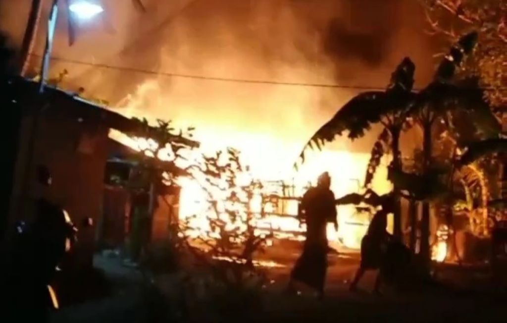 Sehari 2 Gudang Terbakar di Situbondo