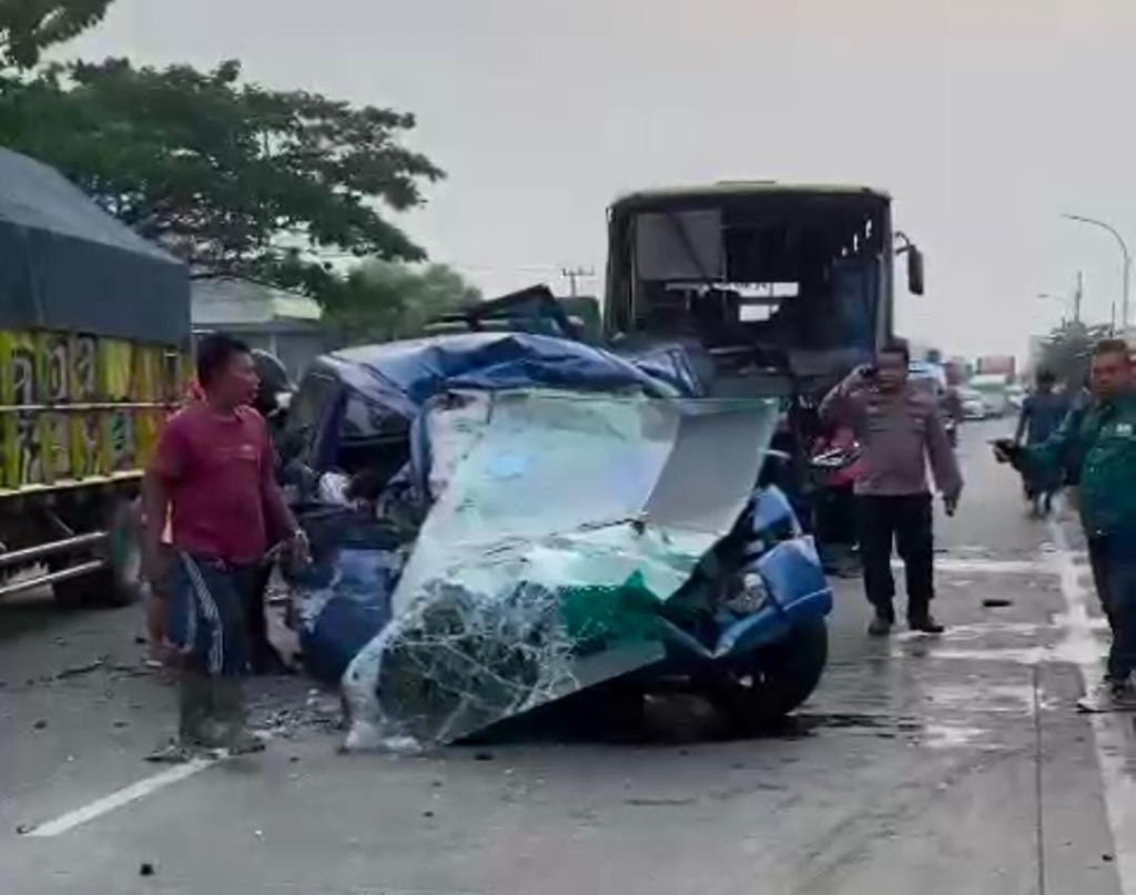 Kronologi Kecelakaan Maut di Gresik Tewaskan 7 Orang