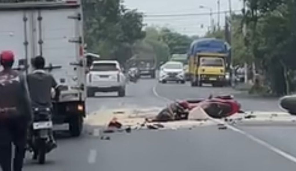 Motor Adu Banteng di Mojokerto, Satu Pengendara Meninggal Dunia