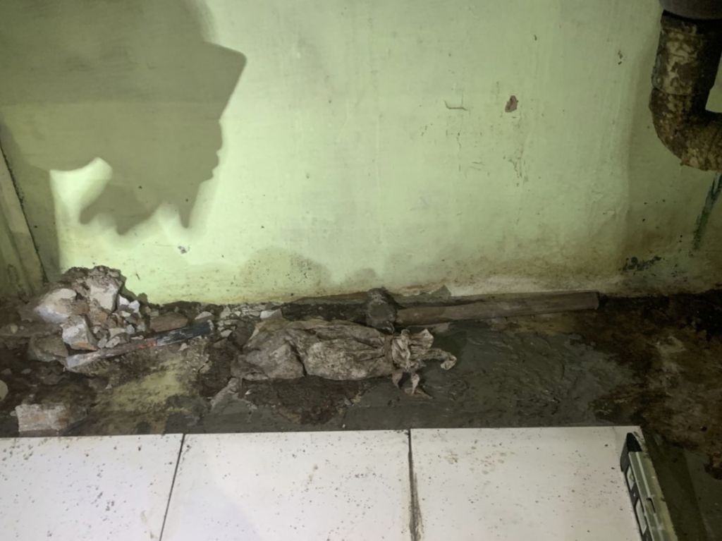 Renovasi di Perum PBI Surabaya, Tukang Bangunan Temukan Kerangka Bayi Terbungkus Kain