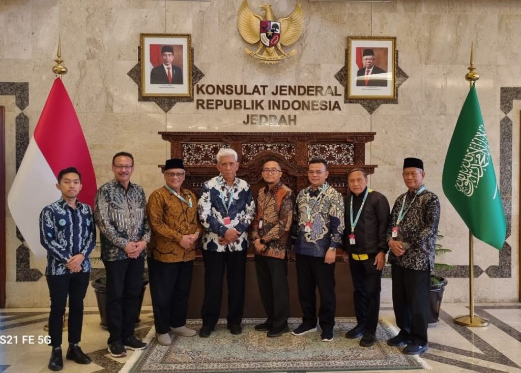 Unesa Dipercaya Konsulat Jeddah Jadi Pengembang Model Kurikulum Urban