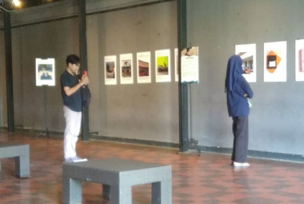 Kisah Kelam Kehidupan PSK di Surabaya dalam Bingkai Photovoice