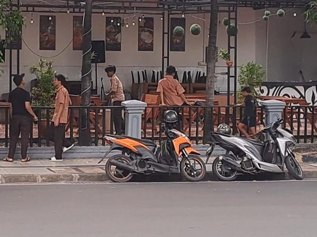 Dosen UM Surabaya: Koin Jagat Kerentanan Digital, Tingginya Angka Pengangguran