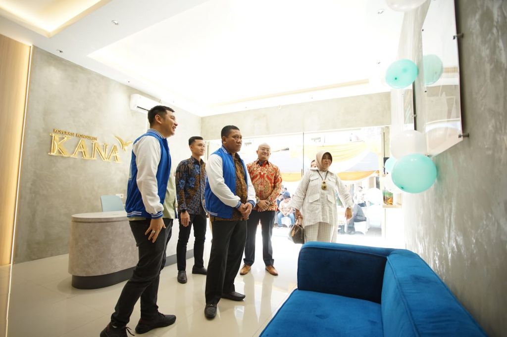 Wujudkan Produk Lokal Go Internasional, Wakasal Resmikan Koperasi Kana