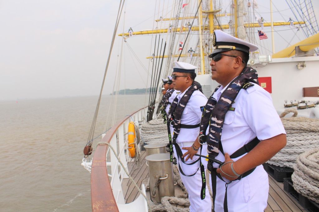 Masuki Etape Kelima, KRI Bima Suci Tiba di China