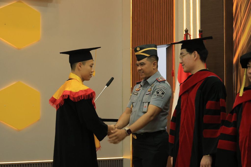 Bekali Narapidana dengan Pengetahuan, Lapas I Madiun Wisuda 65 Warga Binaan