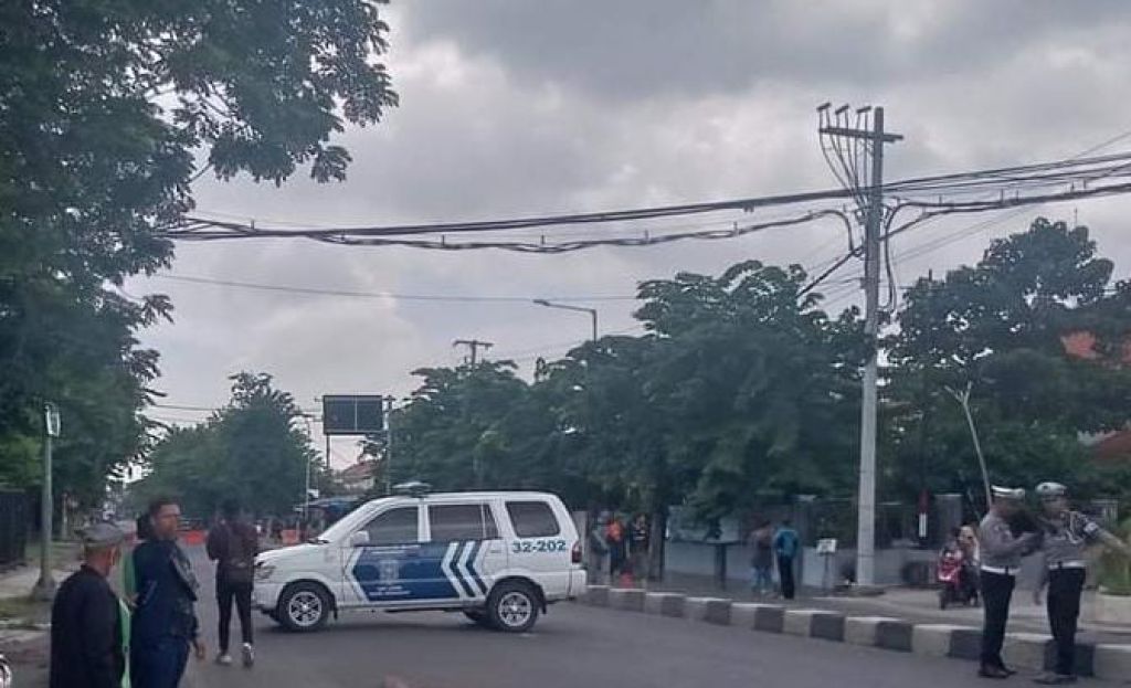 Ledakan Terjadi di Mako Brimob Polda Jatim, Kantor dan 1 Mobil Rusak
