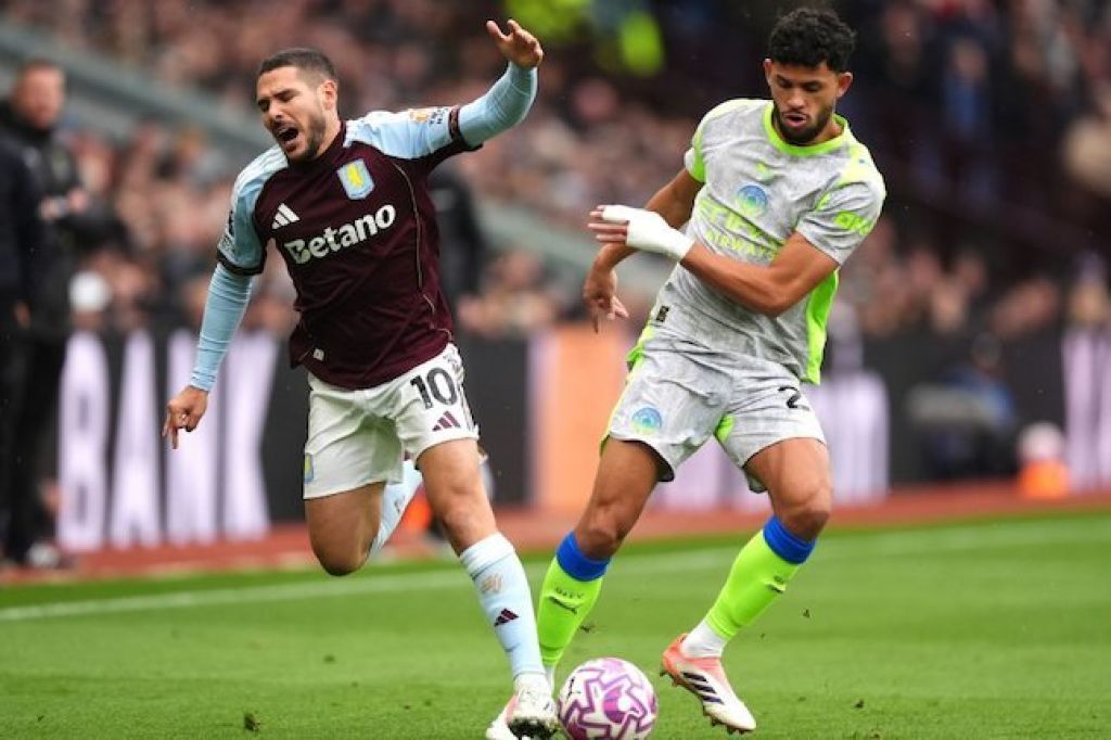 Aston Villa Jinakkan Manchester City, Matty Cash Jadi Pahlawan di Villa Park