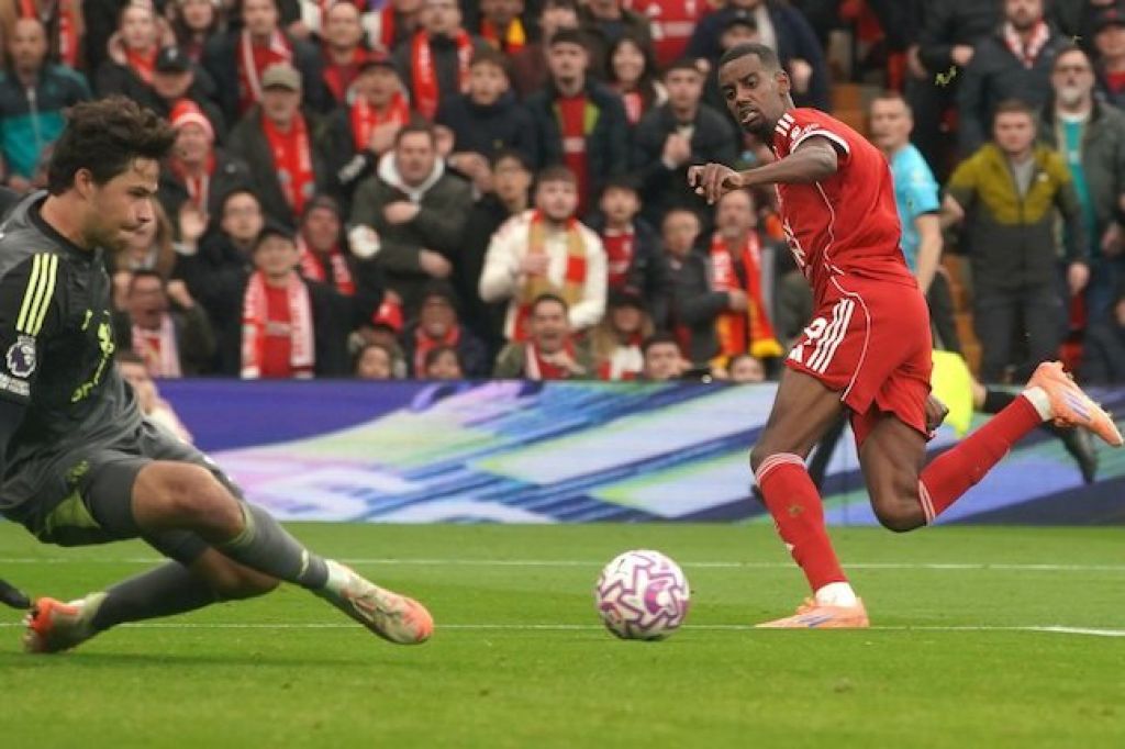 Maguire Jadi Pahlawan, Manchester United Taklukkan Liverpool di Anfield Setelah 9 Tah