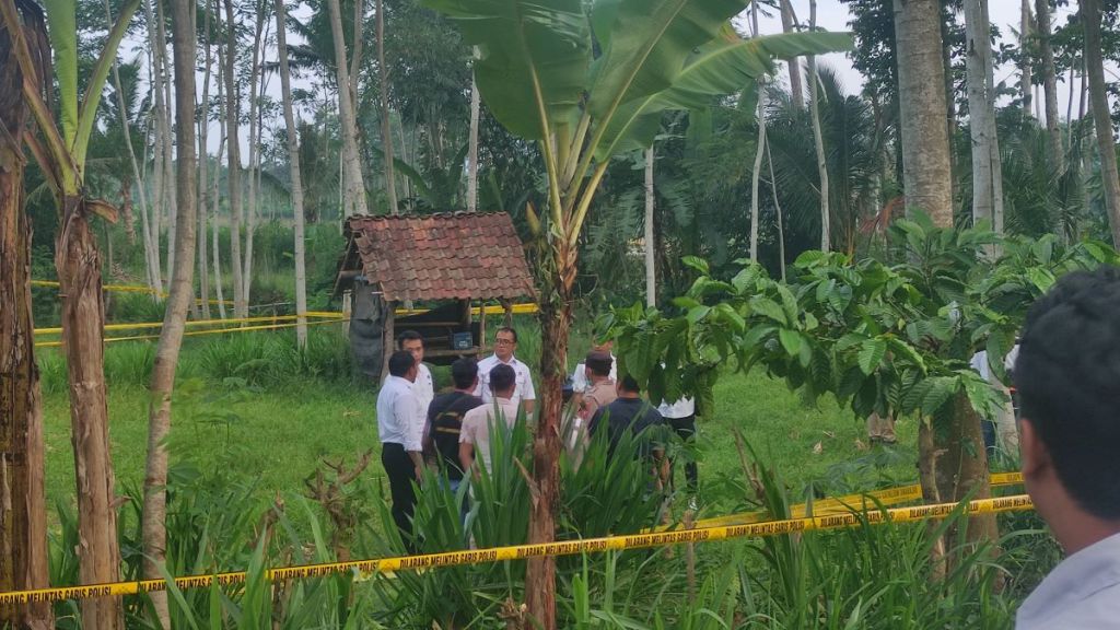 Ayah Siswi MI Banyuwangi Korban Pembunuhan Pilih Tak Masuk Kerja
