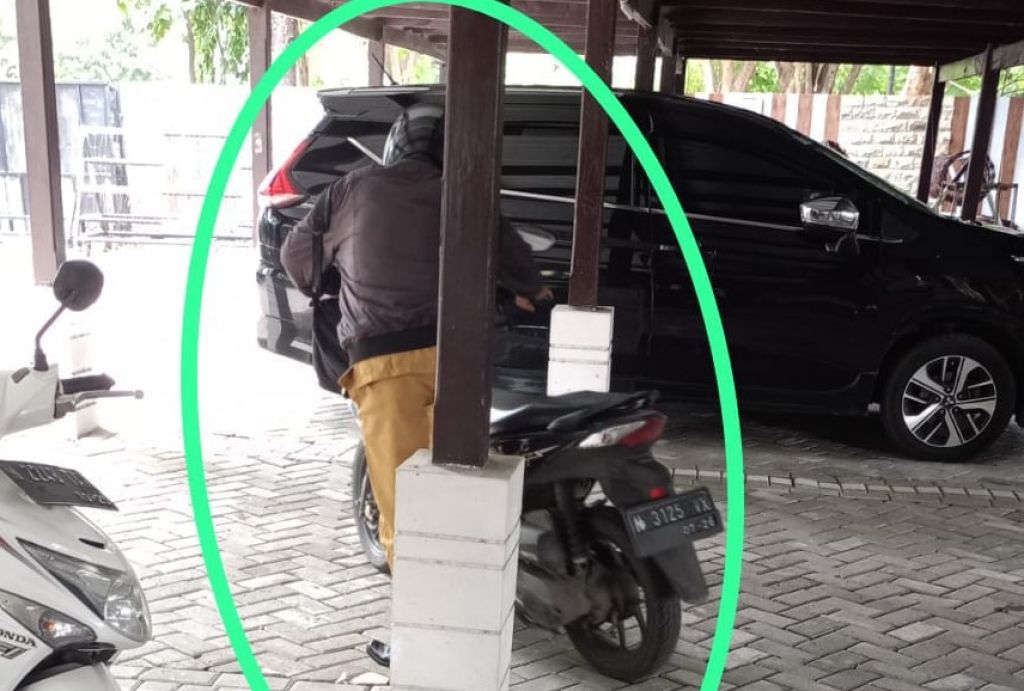 Maling Berseragam ASN Gondol Motor di Parkiran Kantor DPRD Kabupaten Pasuruan