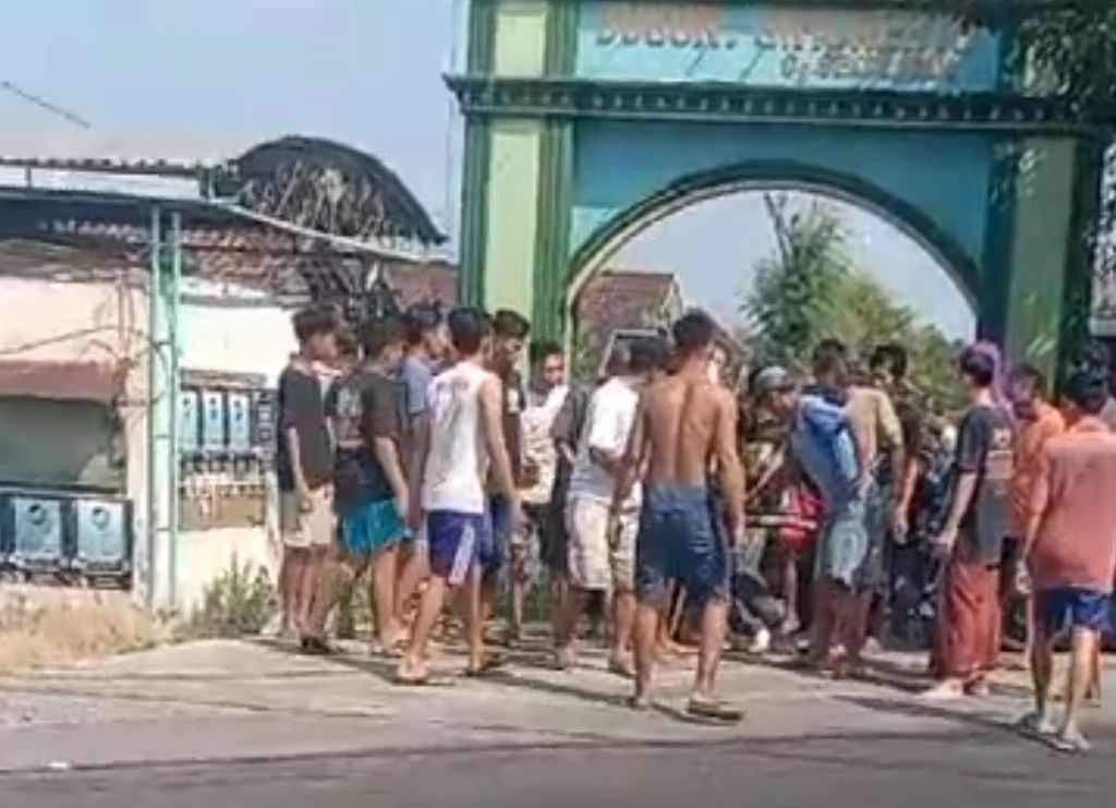 Maling Motor di Mojokerto Dihajar Warga Usai Ditinggal Temannya Kabur